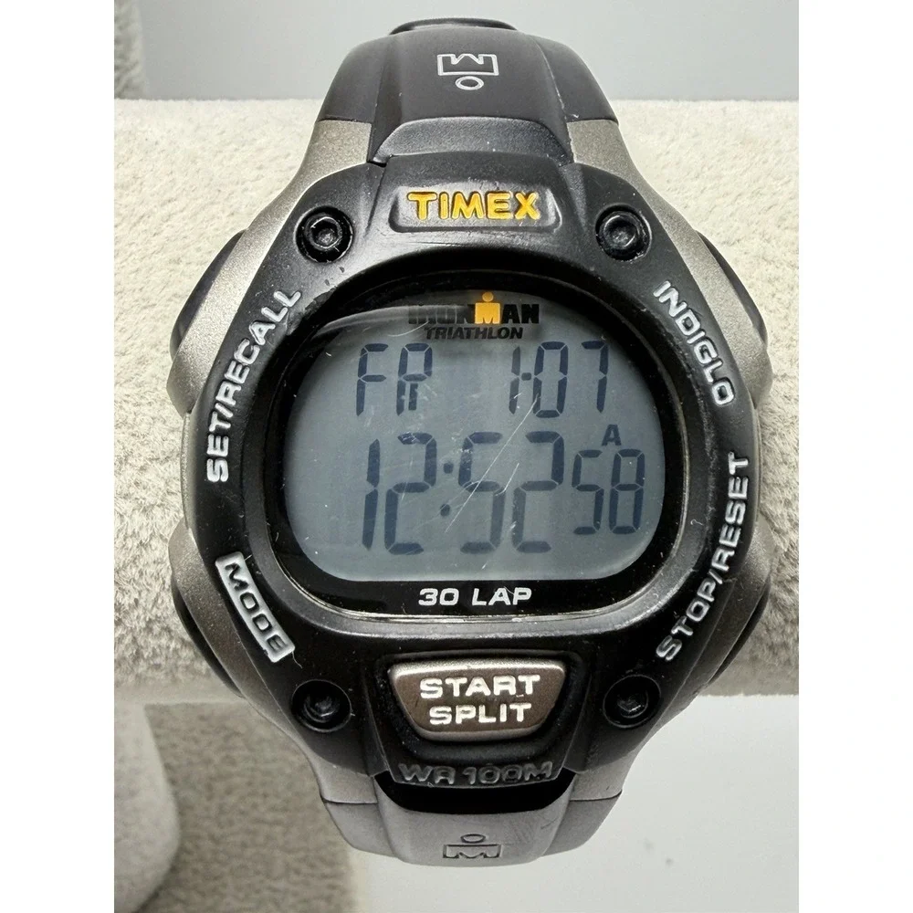 Timex 170 Mens Watch New Battery Black 2010 38MM 8.5